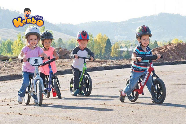 Top 10 đồ chơi vận động giúp trẻ phát triển toàn diện